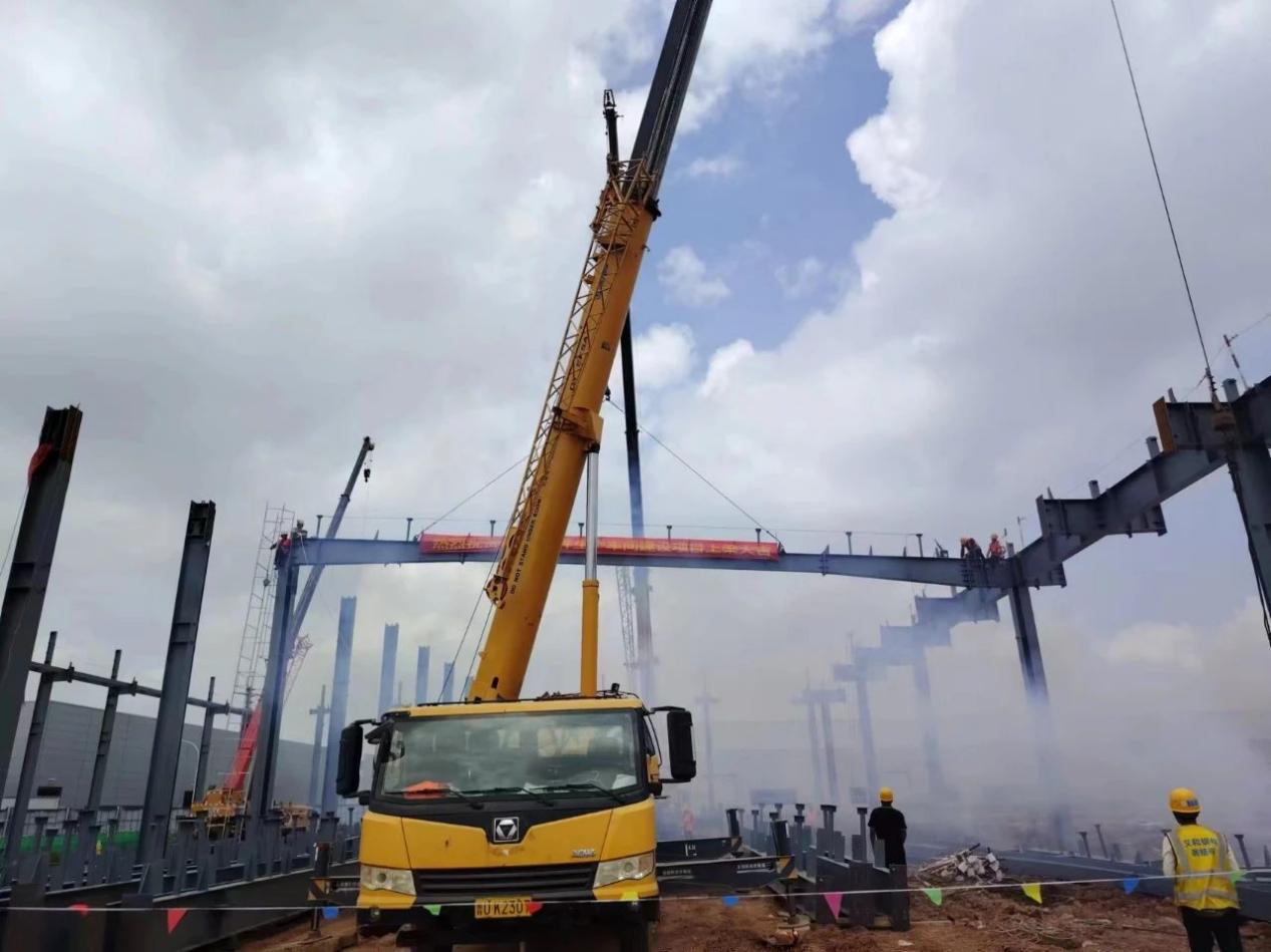 Projekt výstavby dílny Chery KD na výrobu dílčích díl na paprsku, Eihe si uvědomil, že Chery Automobile Qingdao Base Construction Project získal nabídku „tři po sobě jdoucí tituly“.